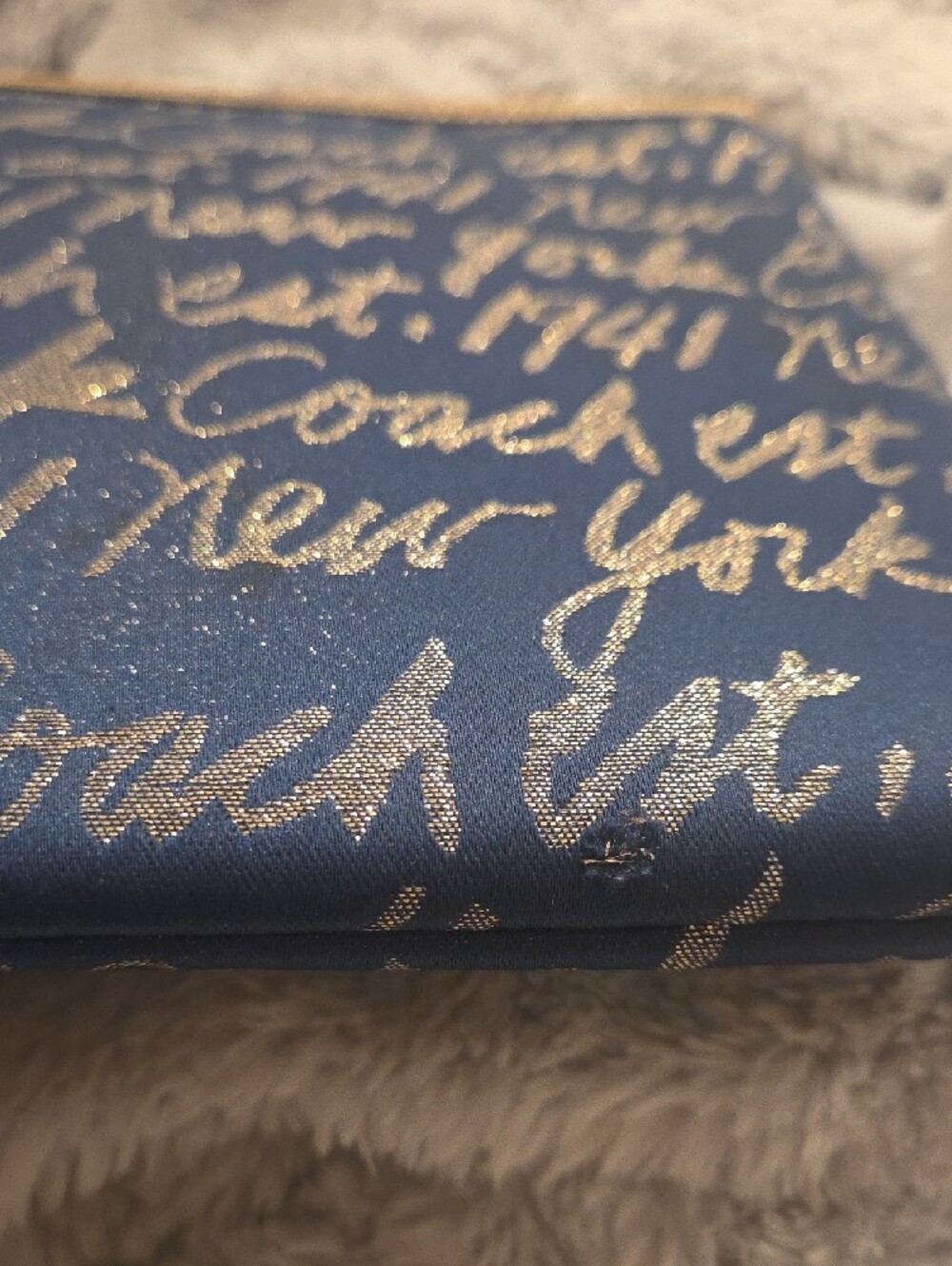 Coach Poppy Script Navy With Gold Pouch - Picture 9 of 9